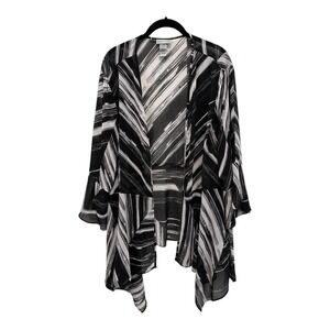 Catherines Top Women 2X 22/24W Black White Cardigan Wrap Assymetrical Open Front